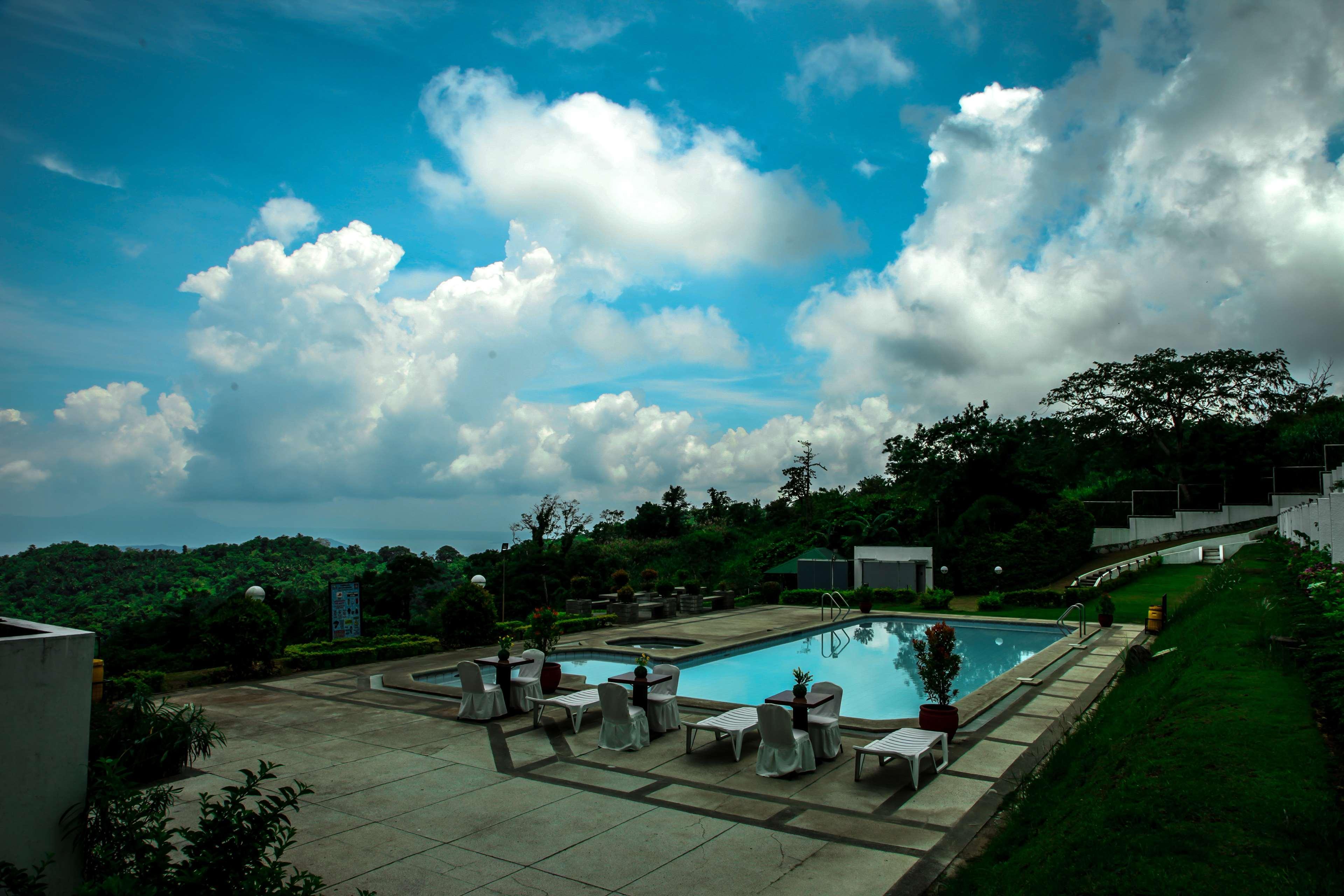 Days Hotel Tagaytay Tagaytay City Kültér fotó