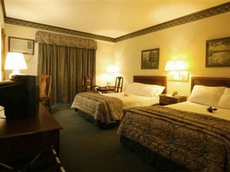 Days Hotel Tagaytay Tagaytay City Kültér fotó