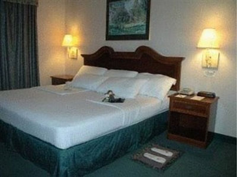 Days Hotel Tagaytay Tagaytay City Kültér fotó