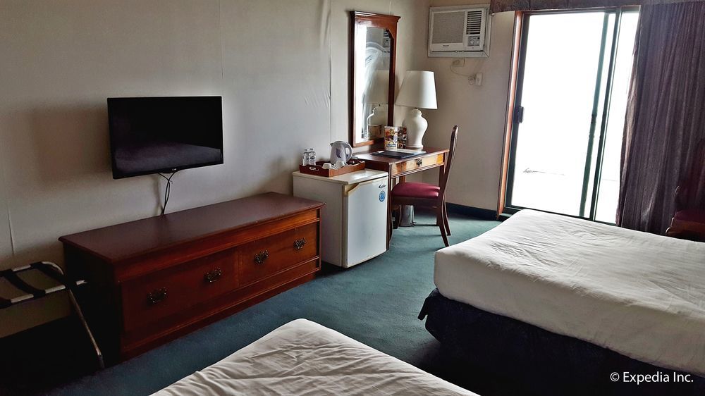 Days Hotel Tagaytay Tagaytay City Kültér fotó