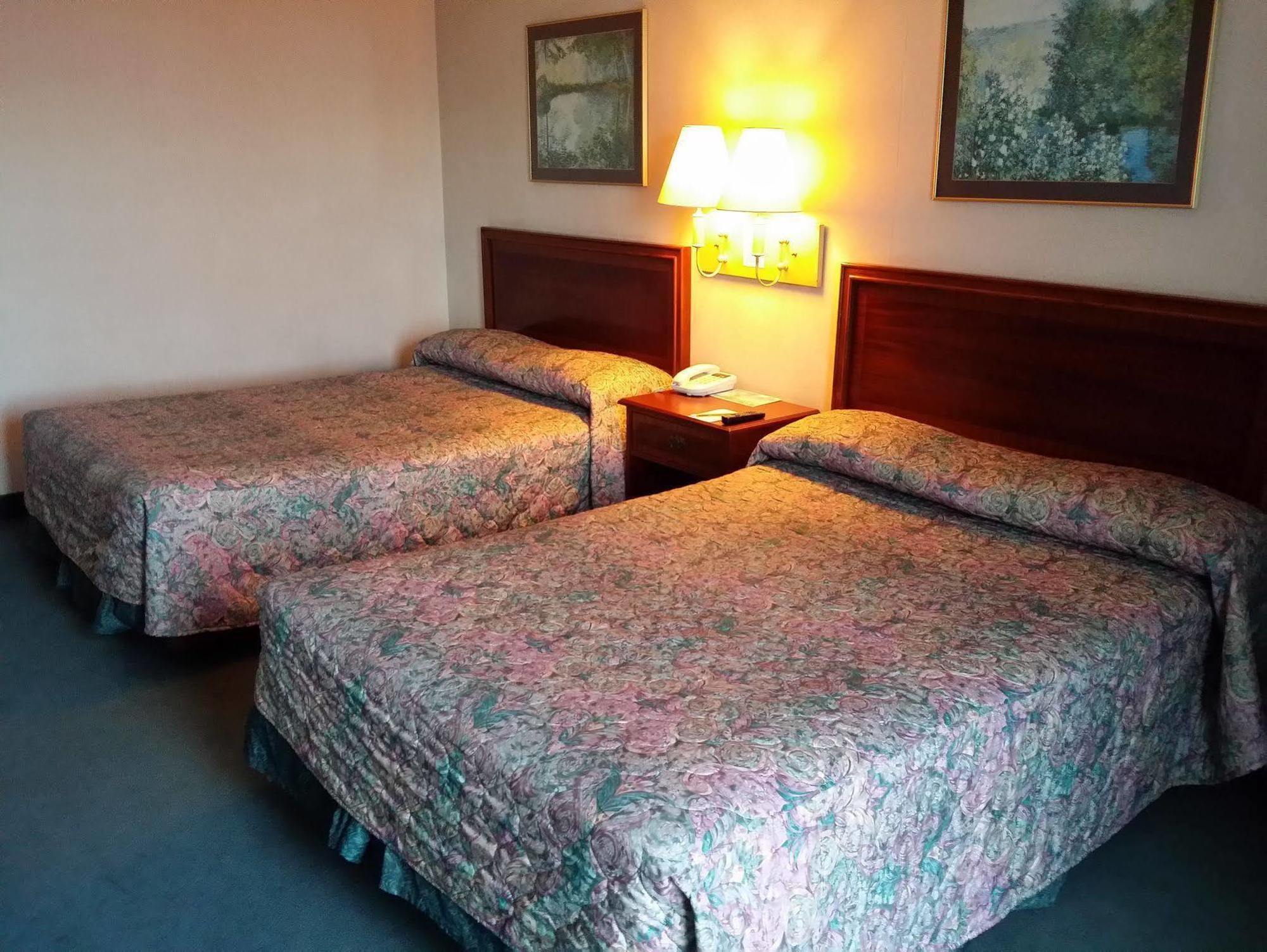 Days Hotel Tagaytay Tagaytay City Kültér fotó
